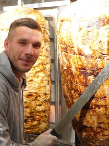 Lukas podolski przy kebabie